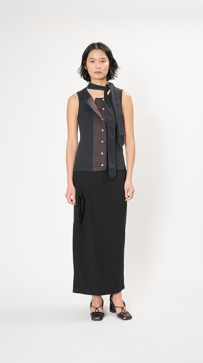 LEMAIRE - LEMAIRE ルメール Darted Fitted Top トップス  ブラック LEMAIRE: Black Asymmetrical Fitted Top | SSENSE
