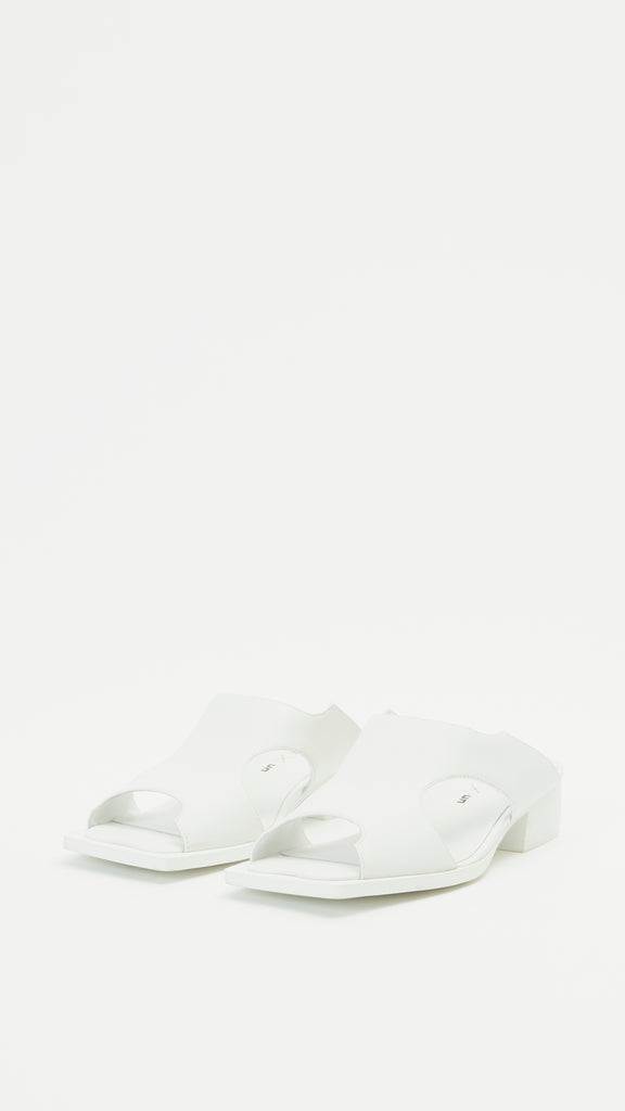 Issey Miyake x United Nude Fin Shoe in White Front