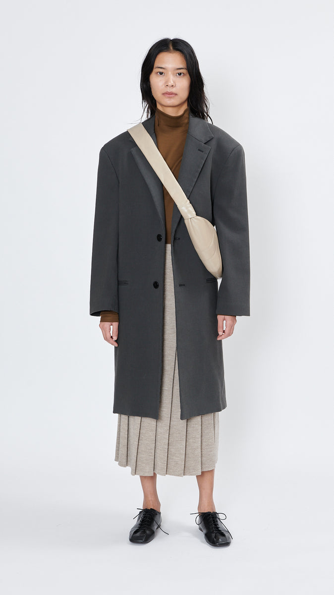 Lemaire Chesterfield Coat in Ash Black – Diamond Dream Jewelry + 