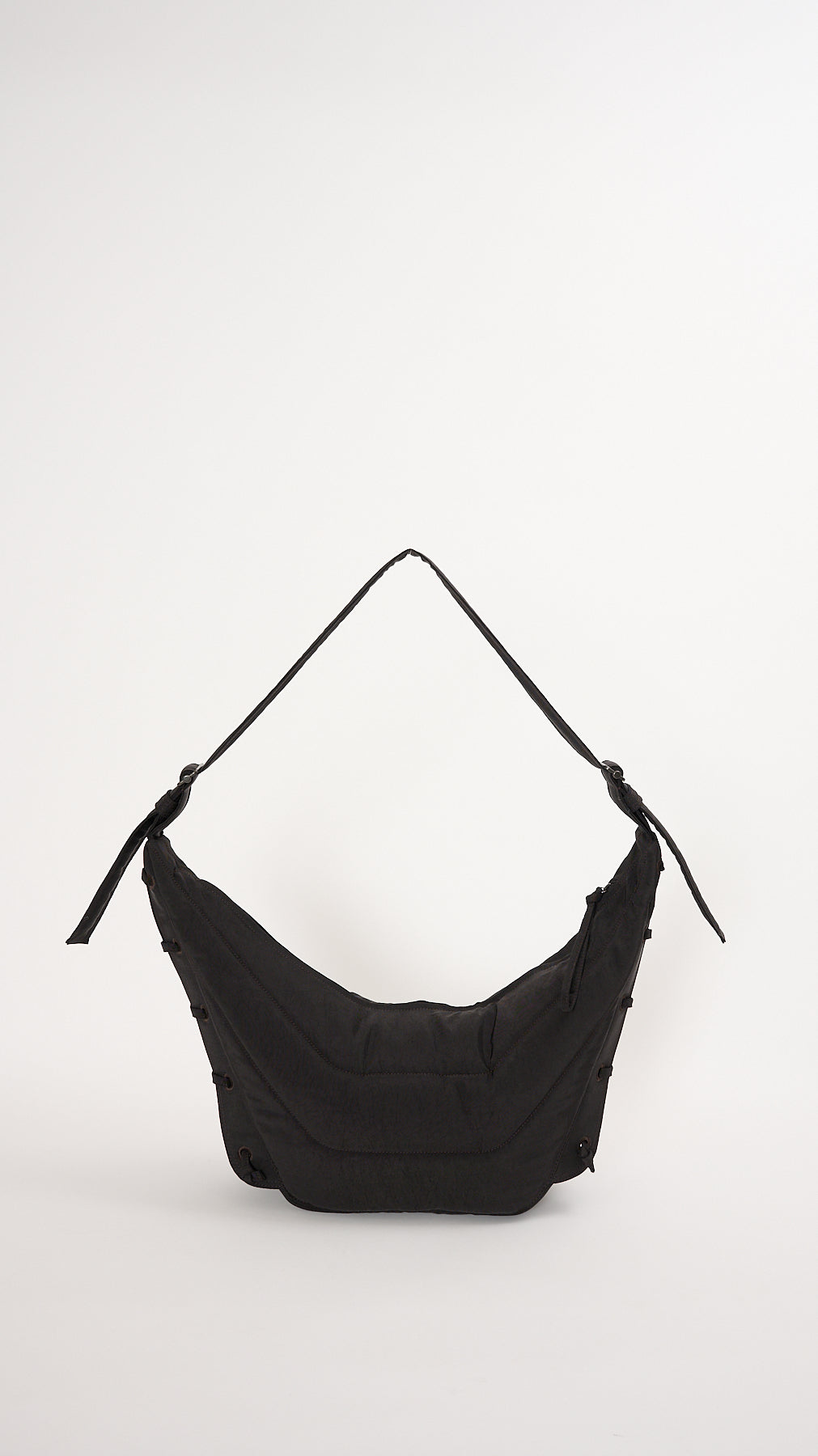 バッグ LEMAIRE Medium Soft Game Bag BLACK Lemaire Medium Soft Game Bag in Dark Chocolate – Diamond Dream