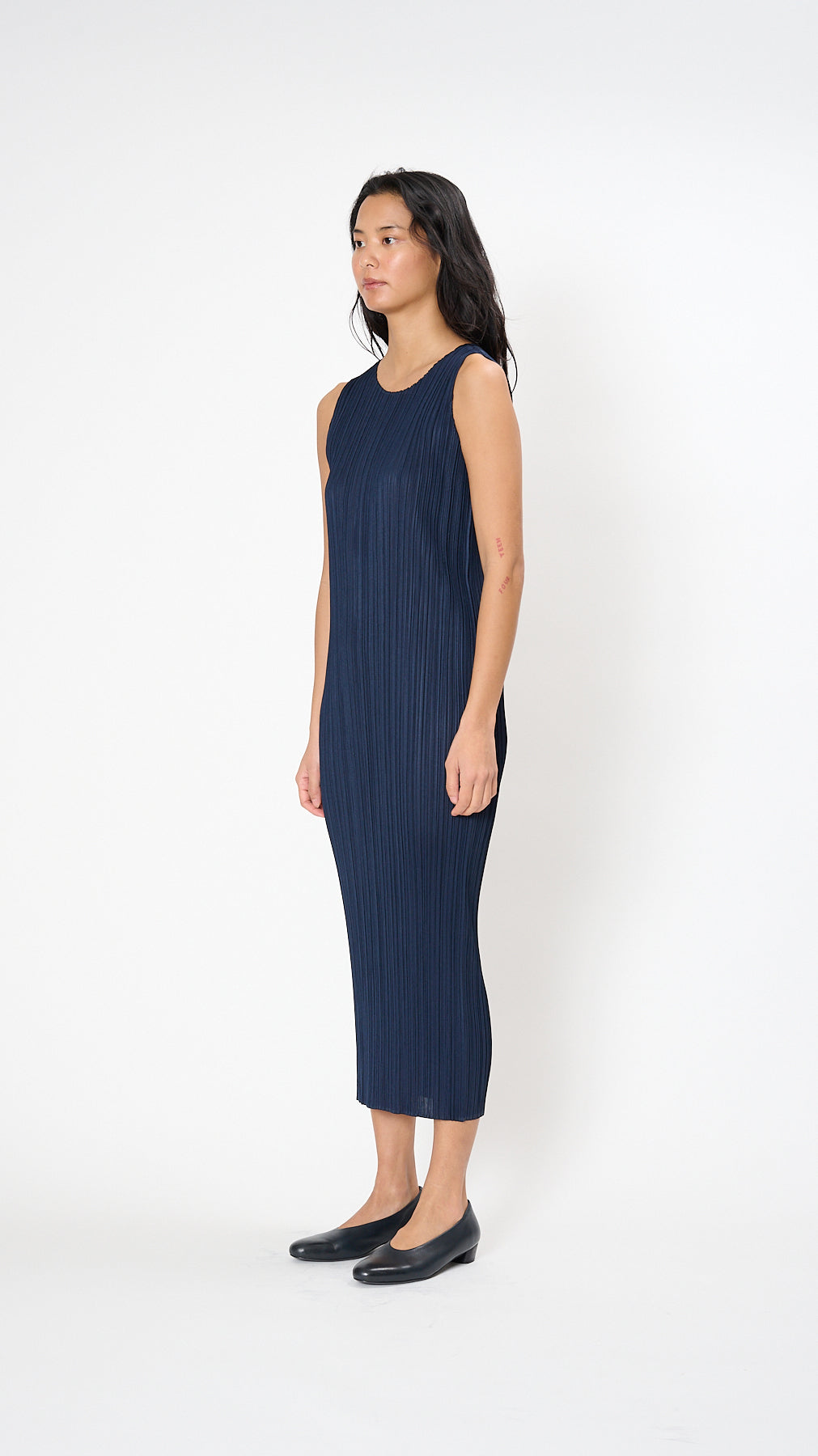 issey miyake pleats please dress BASICS MONTHLY COLORS Pleats Please Issey Miyake March