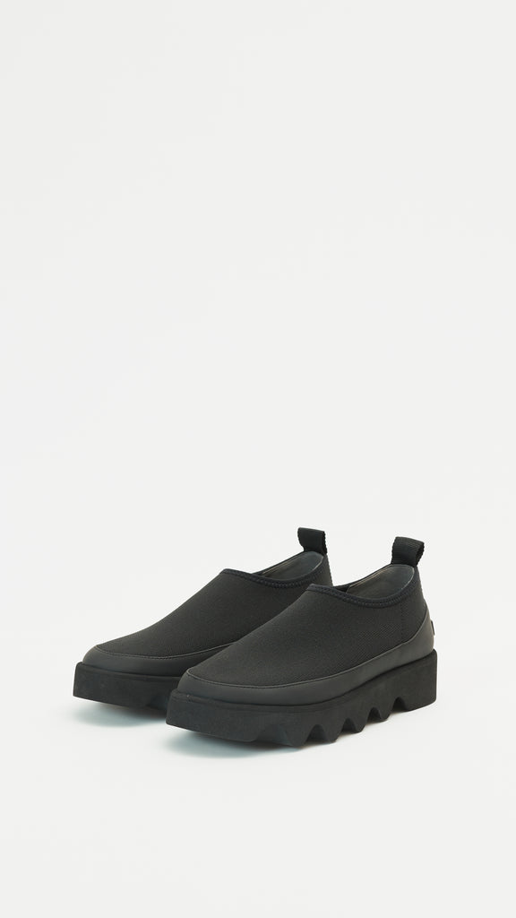 Issey Miyake x United Nude Bounce Fit 2 Shoe in Black FRONT